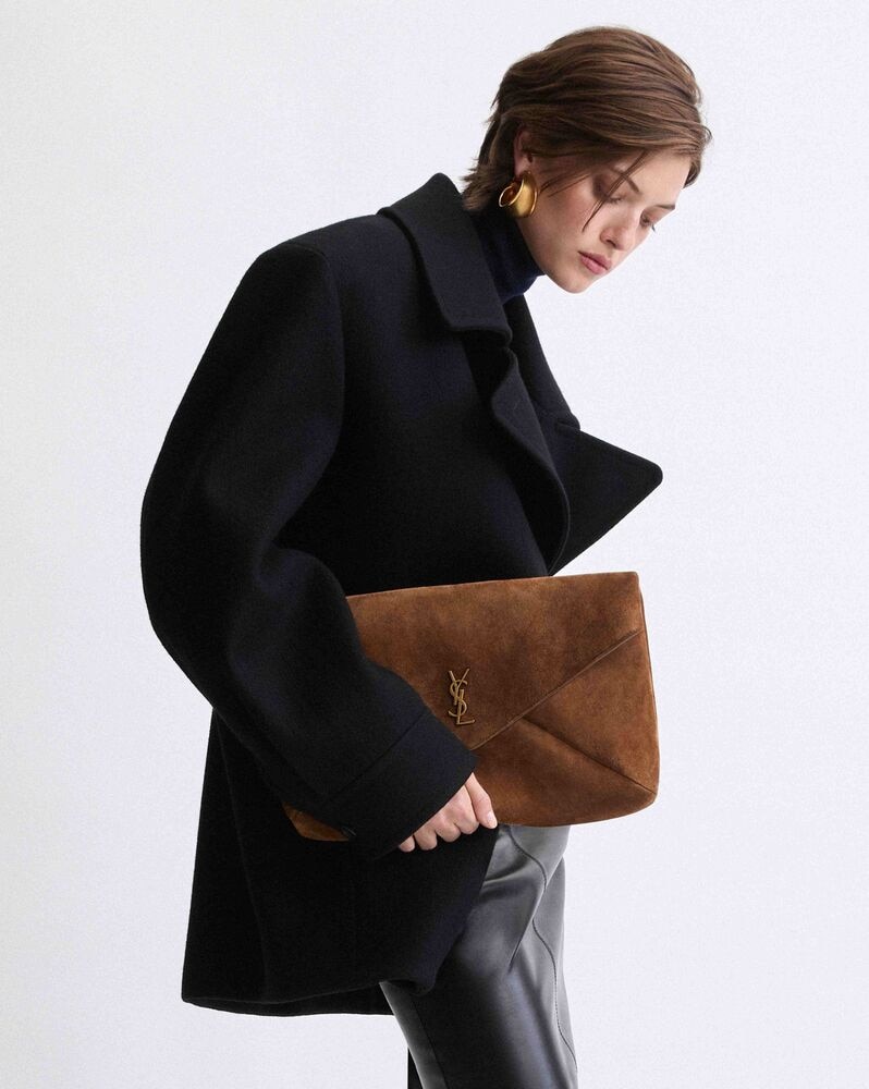 CASSANDRE XXL pouch on chain in suede