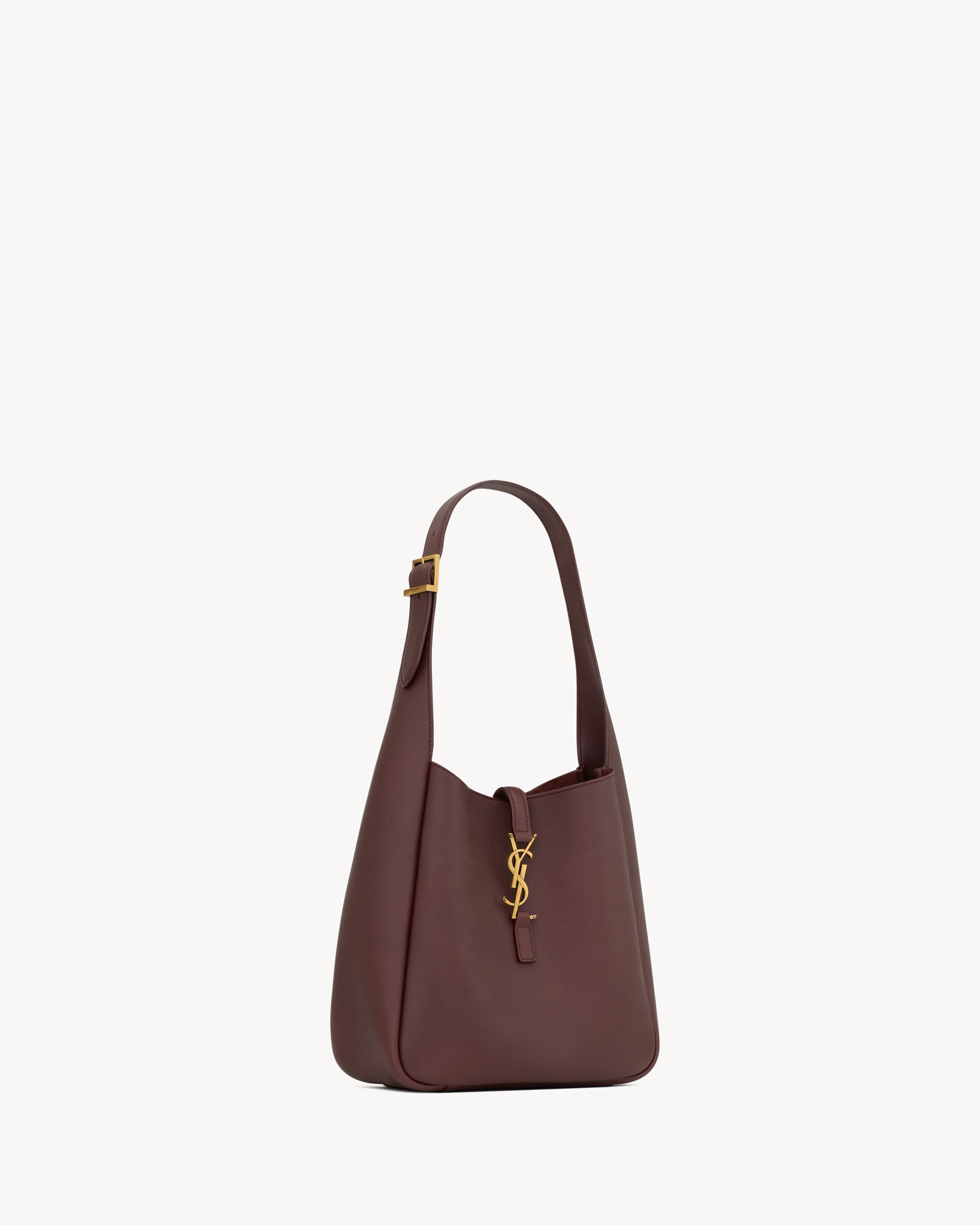 LE 5 À 7 supple small IN GRAINED LEATHER