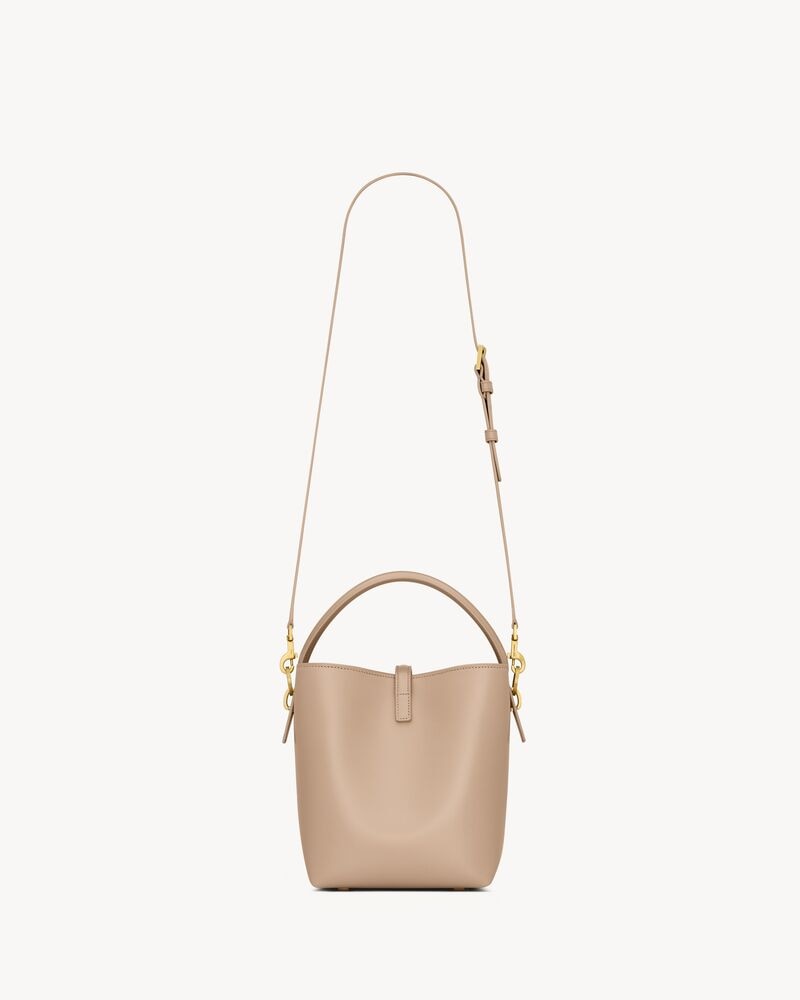 LE 37 small in shiny leather