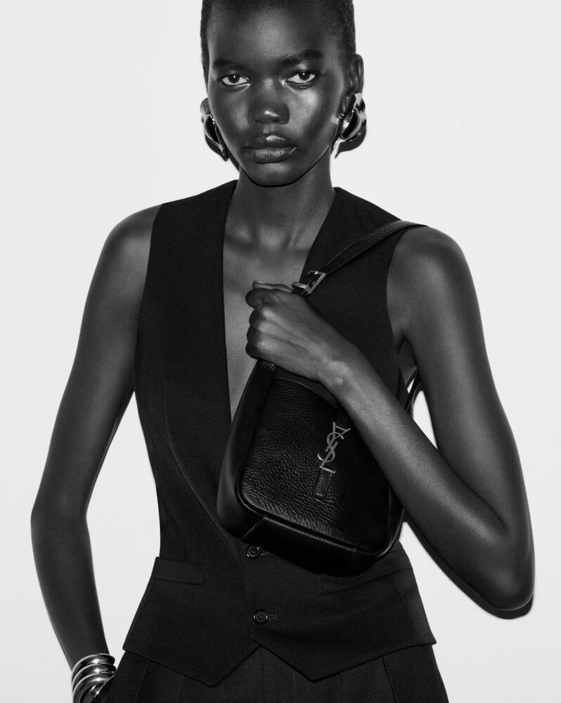 LE 5 À 7 supple baby in suede