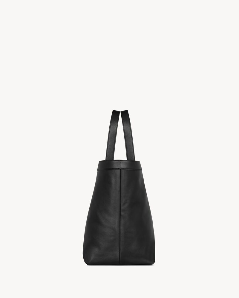 Y TOTE IN LEATHER