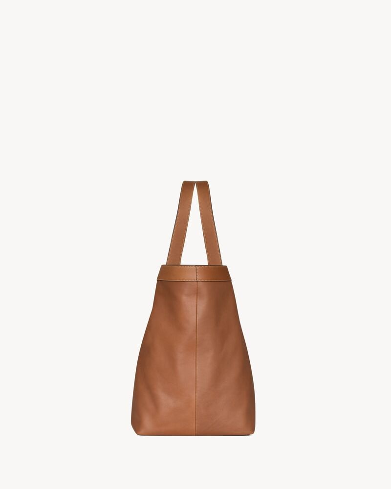 Y TOTE IN LEATHER