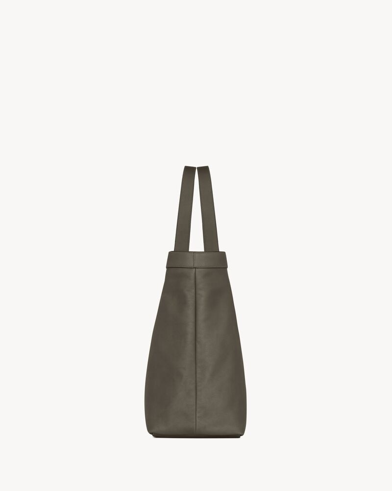 Y Large tote in smooth leather