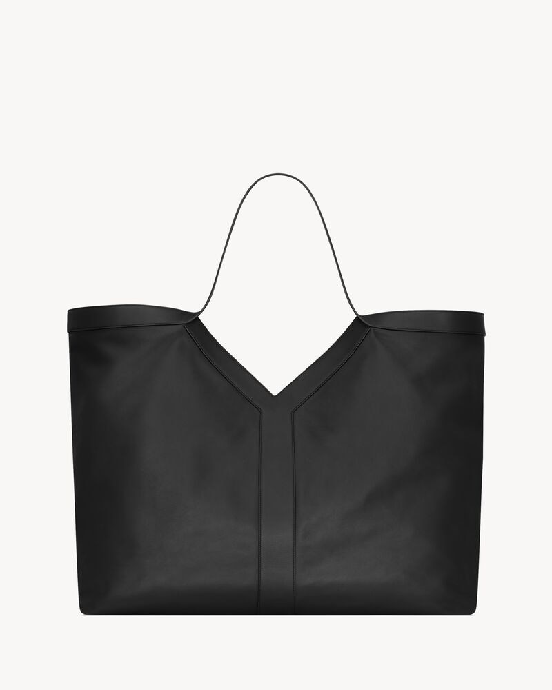Y maxi tote in grained leather