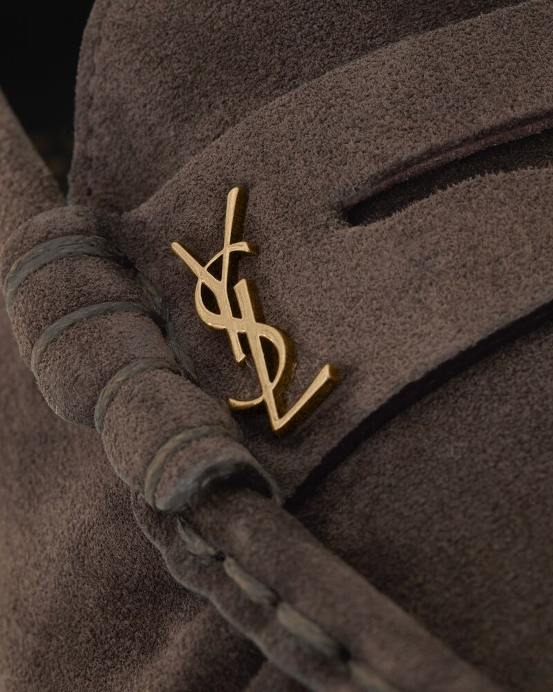 LE LOAFER supple in suede