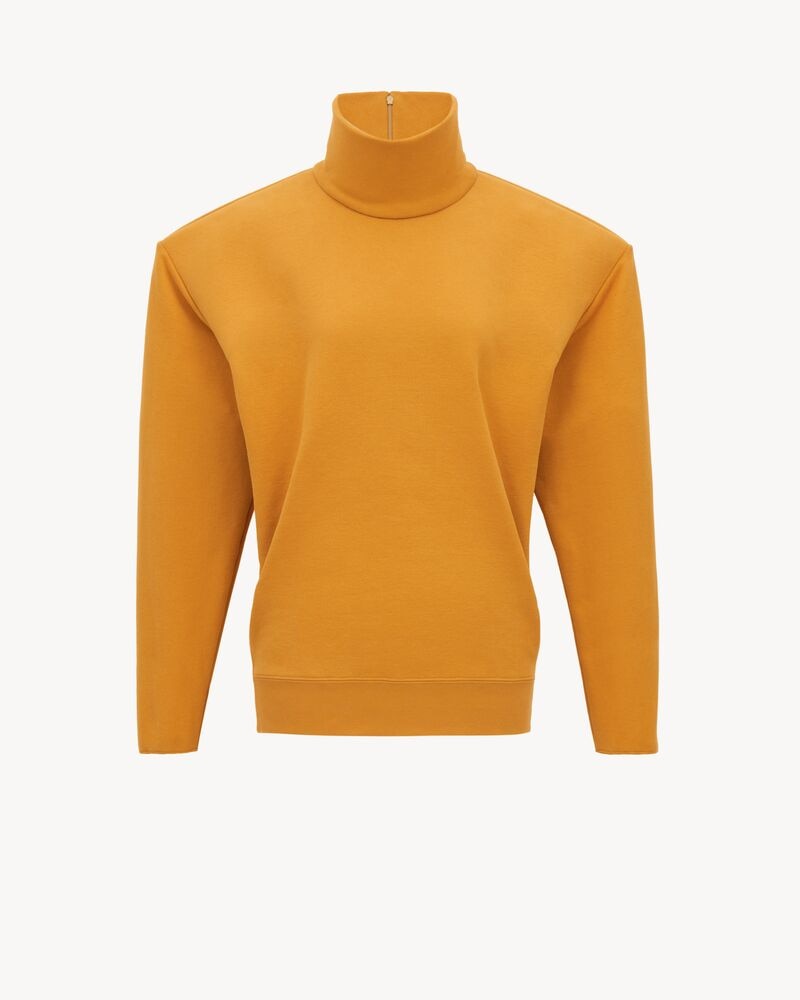 boxy sweatshirt