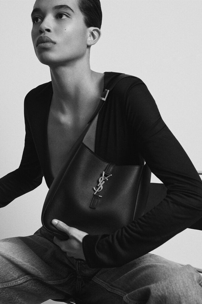 Hobos & Buckets > Single 2