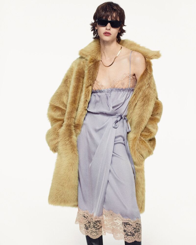 Looks > Women Fall 25 > Look 25