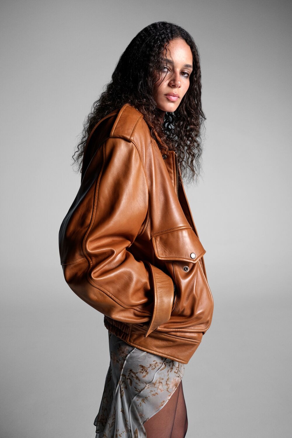 Women Campaign > Fall/Winter 25 > Single 2