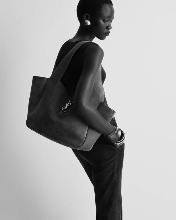 Totes > Double 1 > Visual 2